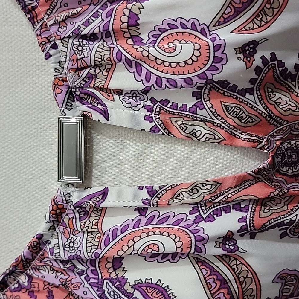 White House Black Market Purple and White Paisley Blouse With Slits On Sleeves - Picture 4 of 13